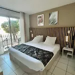 Acapella Hotel