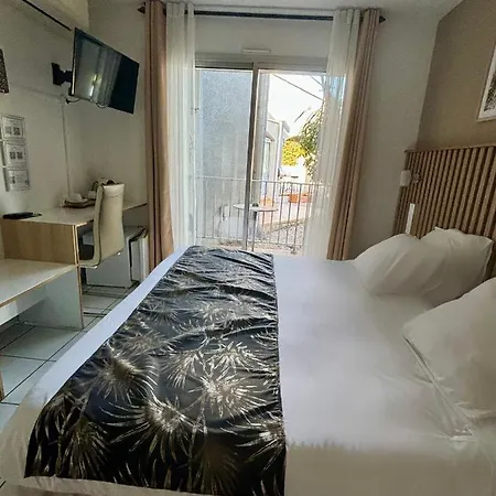Acapella Hotel