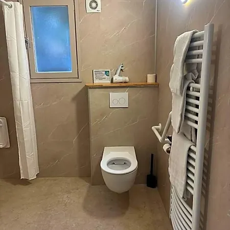 Acapella Restaurant Hotel 3*